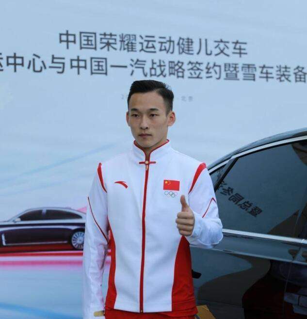 50万豪车！全红婵第一份奥运冠军奖金：肖若腾试驾，李发彬录视频休闲区蓝鸢梦想 - Www.slyday.coM