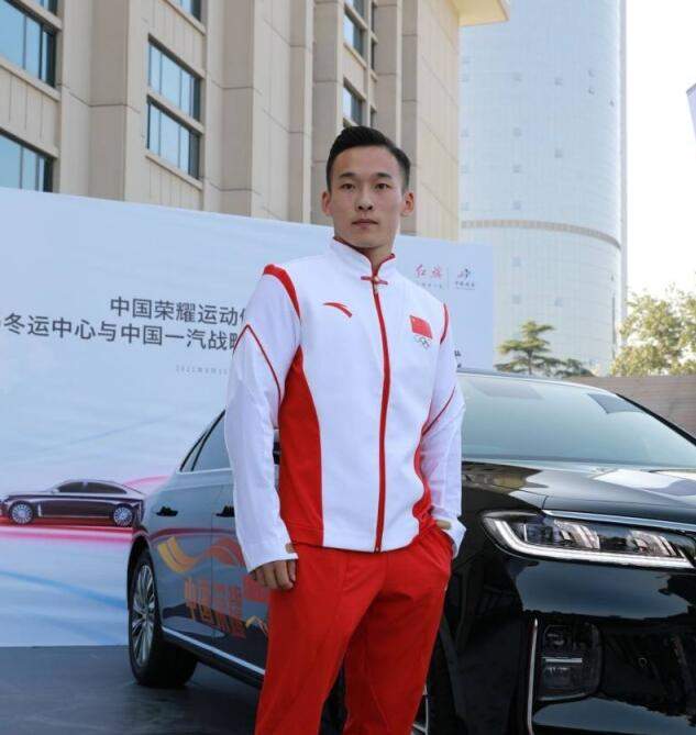 50万豪车！全红婵第一份奥运冠军奖金：肖若腾试驾，李发彬录视频休闲区蓝鸢梦想 - Www.slyday.coM