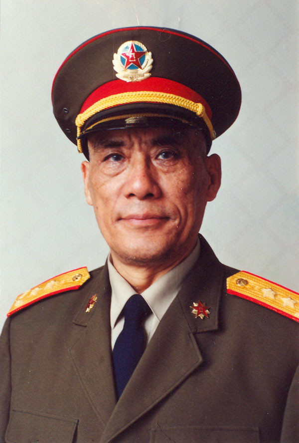 他是许世友的部下被皮定均夸为活地图后来当北京军区司令