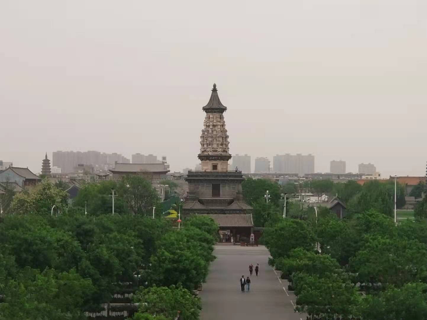 从南城门眺望正定