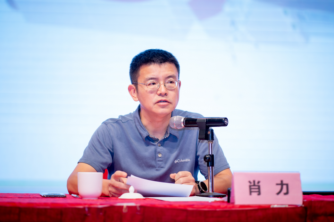 电子烟兴起青少年吸烟怎么破广东百余名控烟骨干集中充电