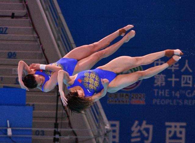 十四运会跳水女子双人3米板决赛东奥冠军组合施廷懋王涵夺冠
