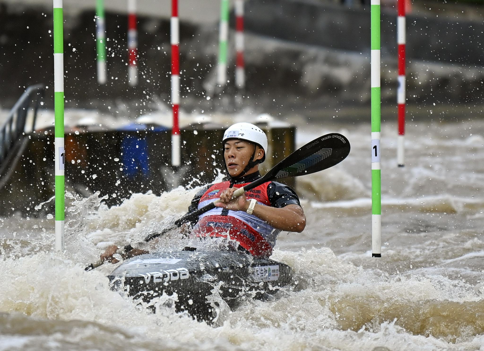 皮划艇激流回旋——男子单人皮艇决赛赛况|皮划艇|广东队|福建队_新浪