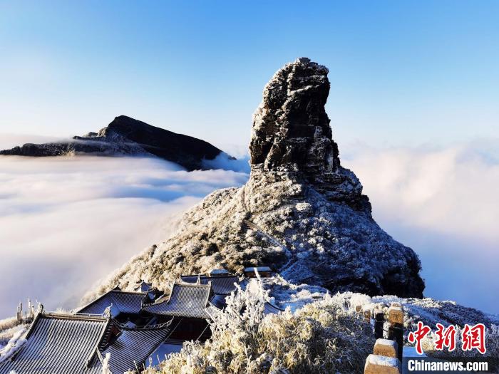 资料图:梵净山雪景。邱勇 摄