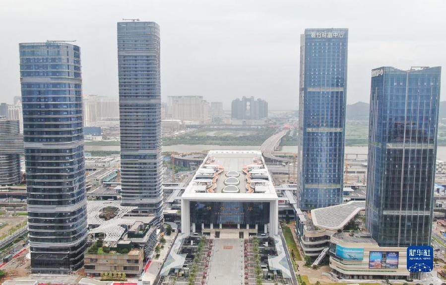这是2020年8月18日拍摄的横琴口岸(无人机照片)。新华社记者邓华摄