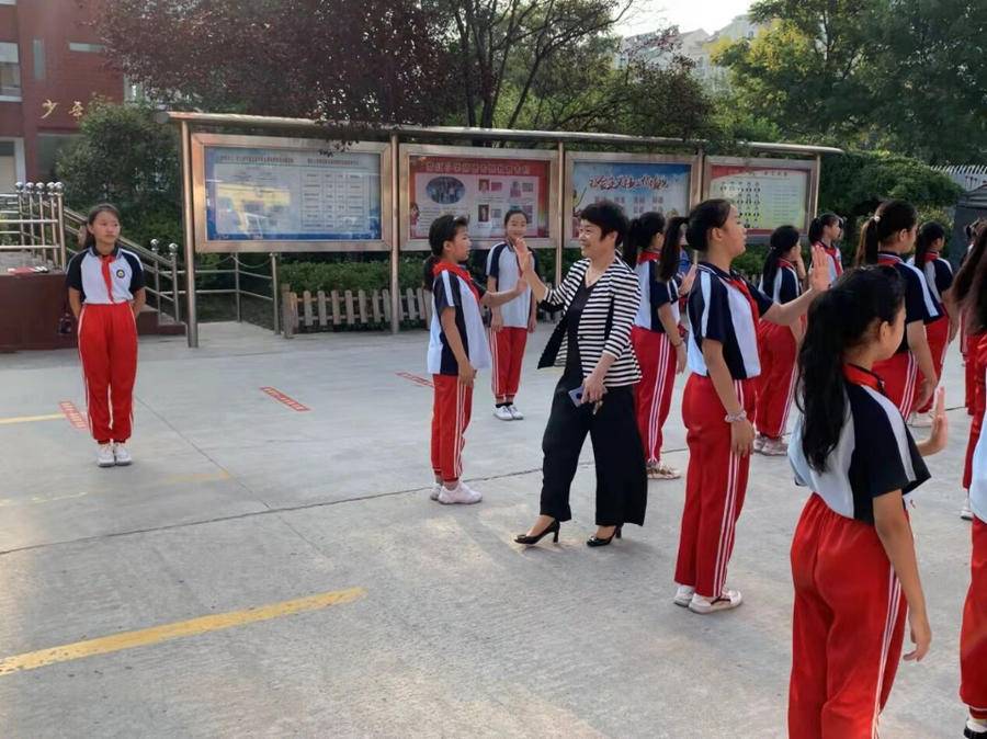东昌府区育红小学举行庆祝教师节主题活动