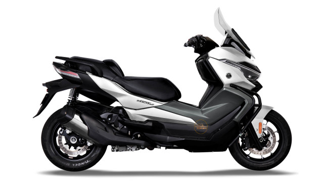 宝马C400GT的表兄弟 无极350大踏板实车首次曝光休闲区蓝鸢梦想 - Www.slyday.coM