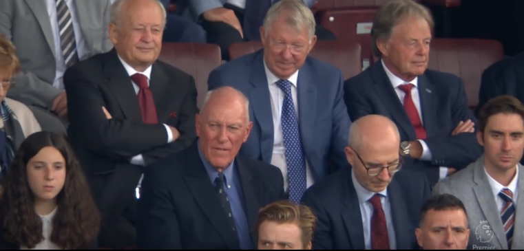 回归英超首场就首发压哨破门 C罗完美首秀 曼联半场1：0纽卡斯尔休闲区蓝鸢梦想 - Www.slyday.coM