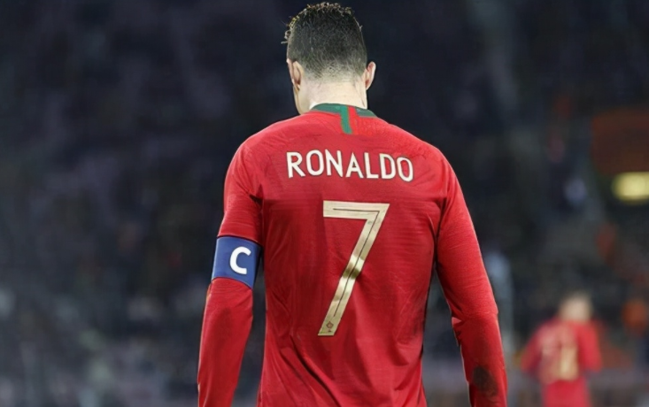 晚上22点!英超迎来9.7亿对决,C罗回归首秀,冲击三大纪录休闲区蓝鸢梦想 - Www.slyday.coM 晚上22点!英超迎来9.7亿对决,C罗回归首秀,冲击三大纪录休闲区蓝鸢梦想 - Www.slyday.coM