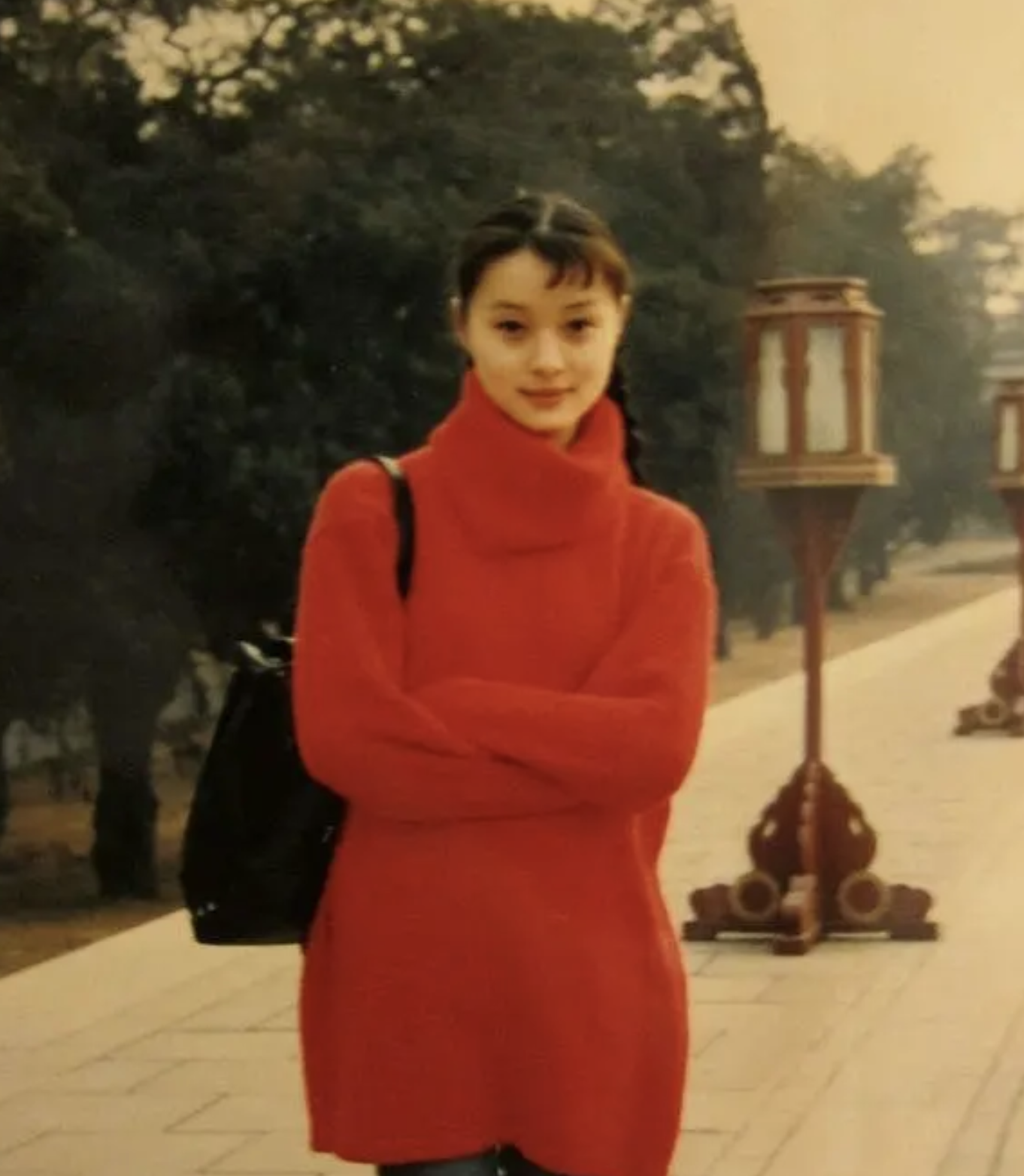 离开陈建斌后吴越嫁给了事业嫁给了自己49岁仍孤身一人