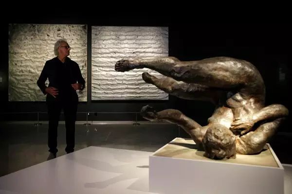 “9·11”20年，那些没有忘记的艺术家与作品休闲区蓝鸢梦想 - Www.slyday.coM