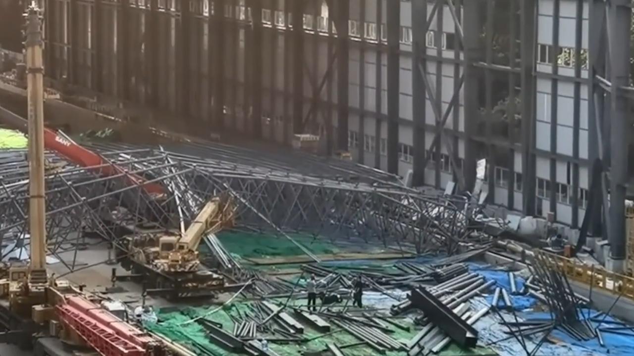 成都轨道交通在建工地发生垮塌事故,事故致4死14伤