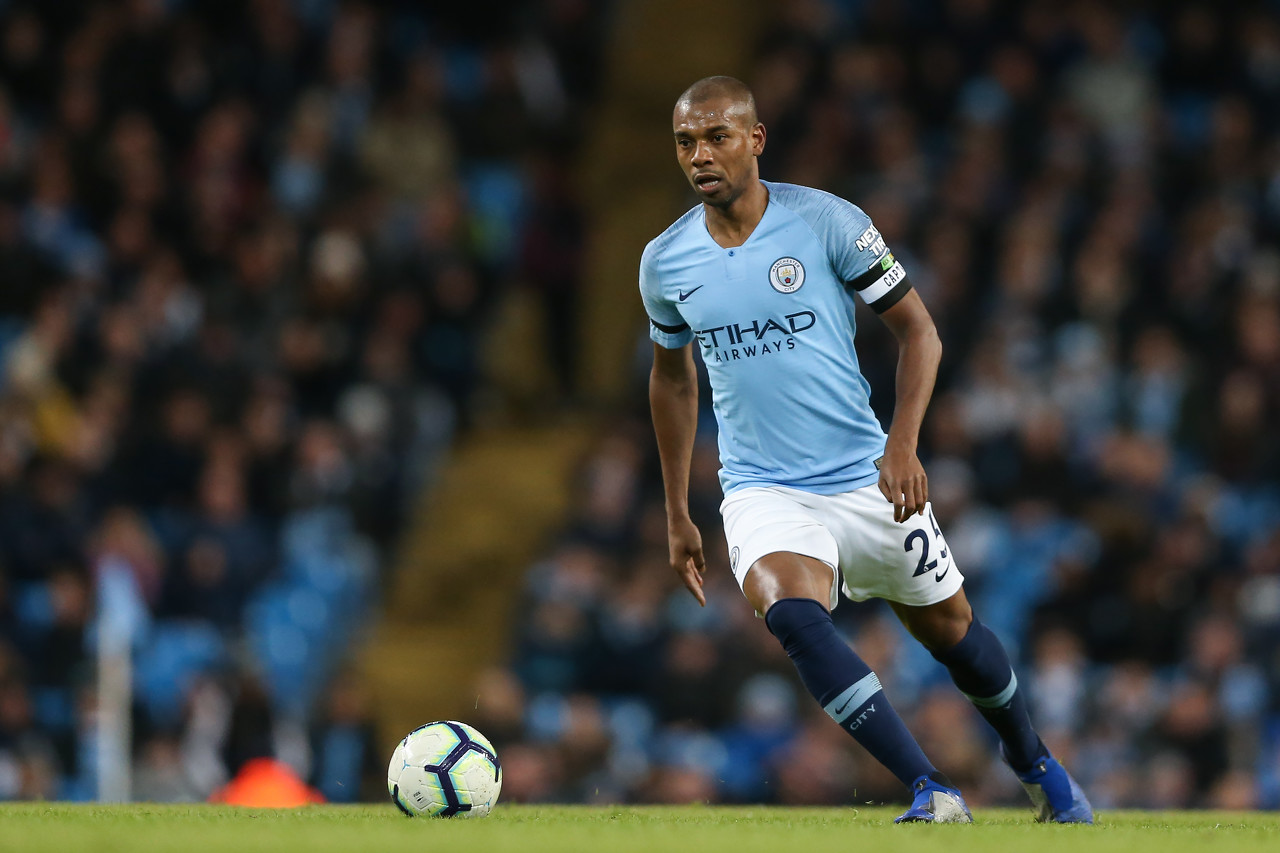 费尔南迪尼奥:训练水平决定比赛结果 想要首发就得努力