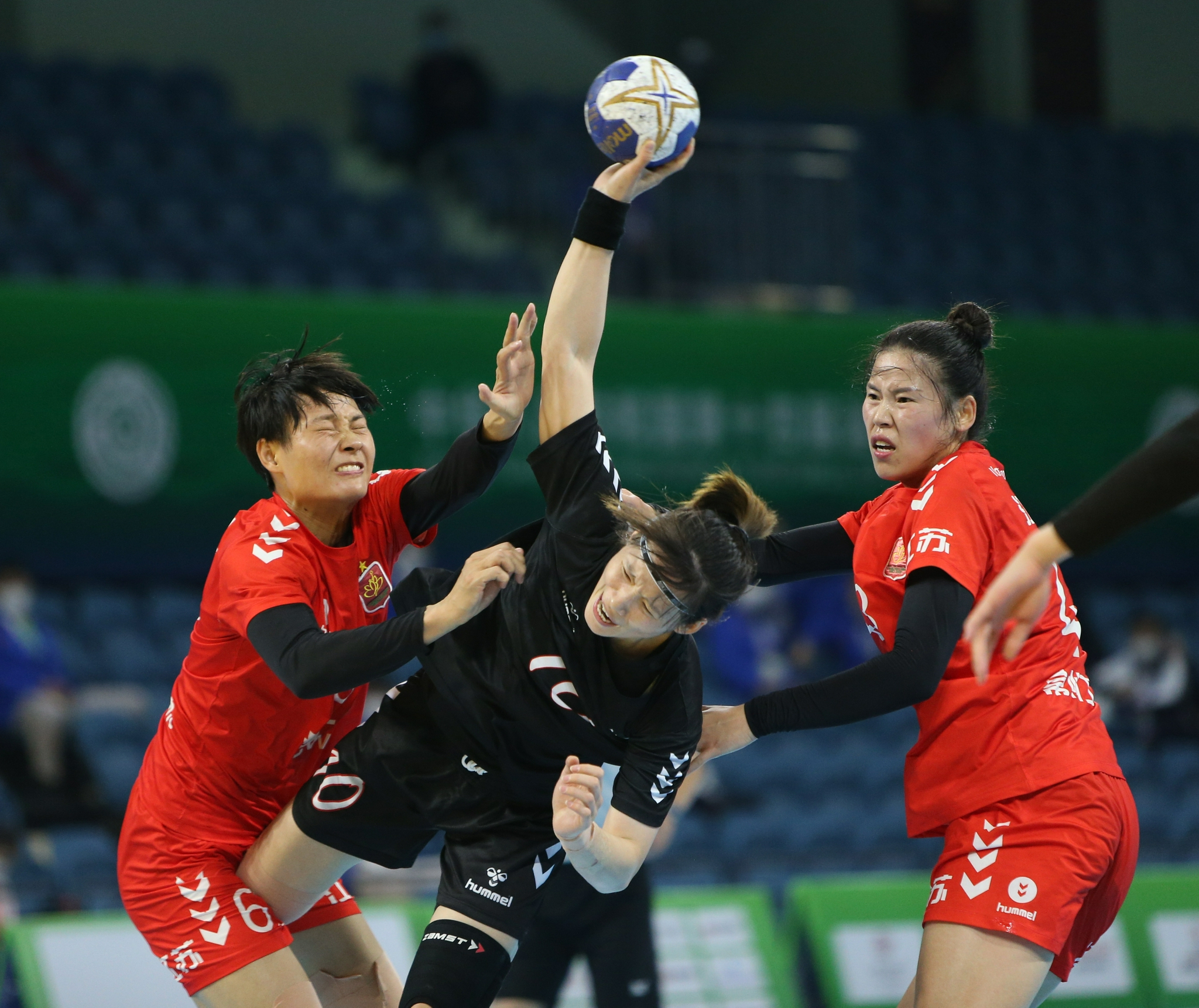 手球山东队获得女子手球银牌