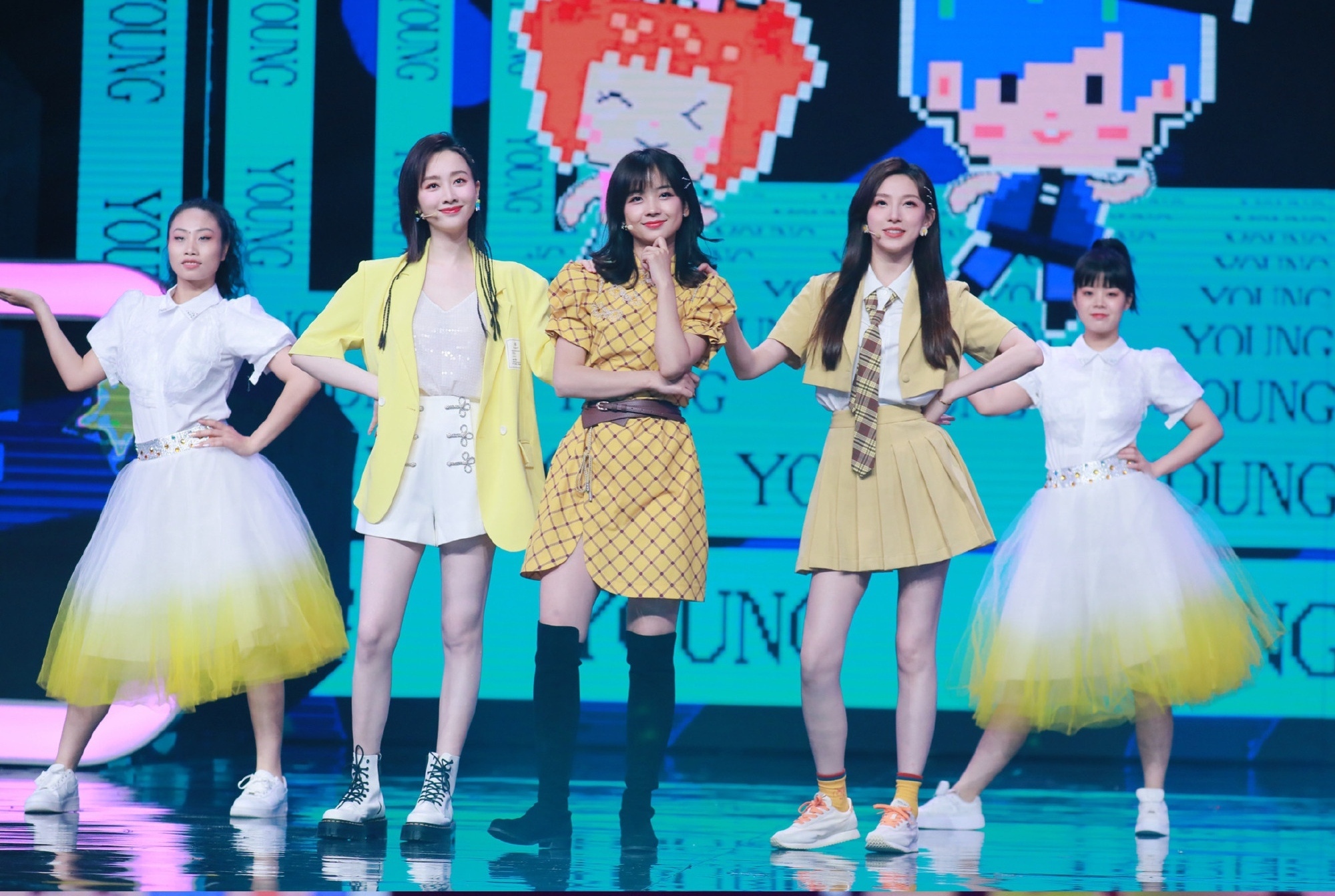 央young之夏王冰冰郭若天马凡舒3位人气美少女建议组团出道