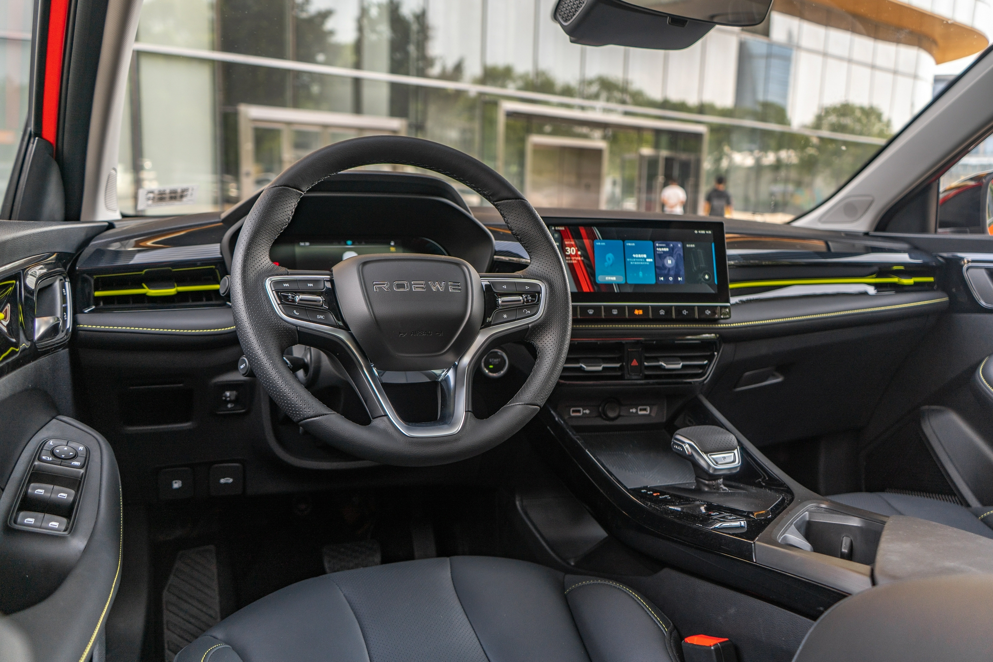 顶配不到10万元的荣威i5 gt 原厂即改装 拉满运动感