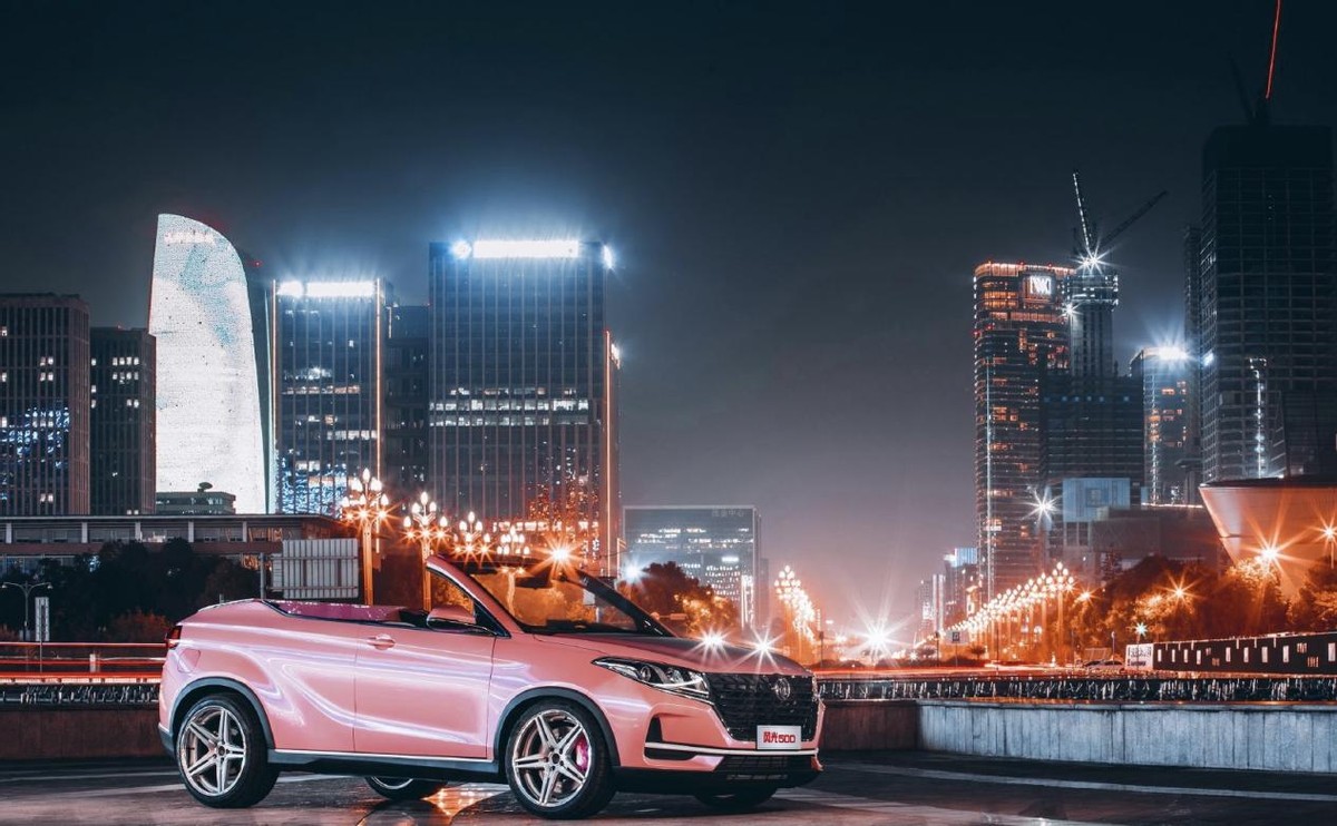 粉色小敞篷搭15tcvt东风风光500化身女神收割机