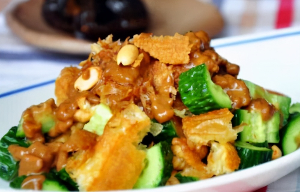 黄瓜和油条简直是绝配做法简单清脆爽口营养又解馋