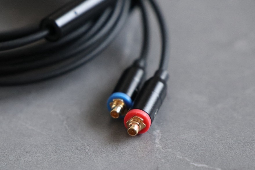 体验一款带mmcx接口的百元有线耳机竹林鸟百灵