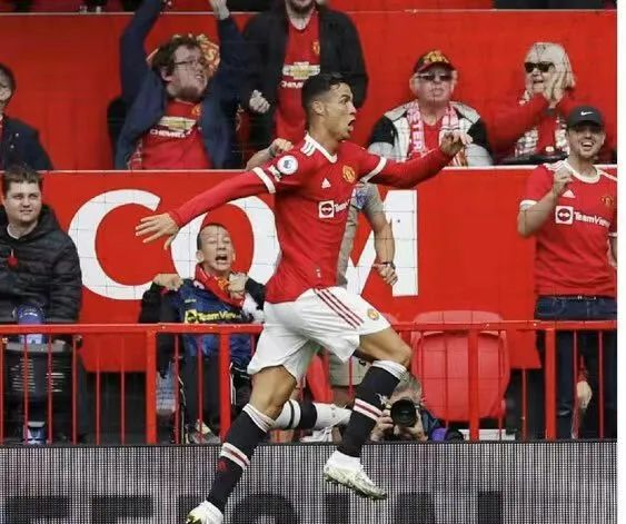 完美的首秀！C罗梅开二度后有多少人泪目？休闲区蓝鸢梦想 - Www.slyday.coM