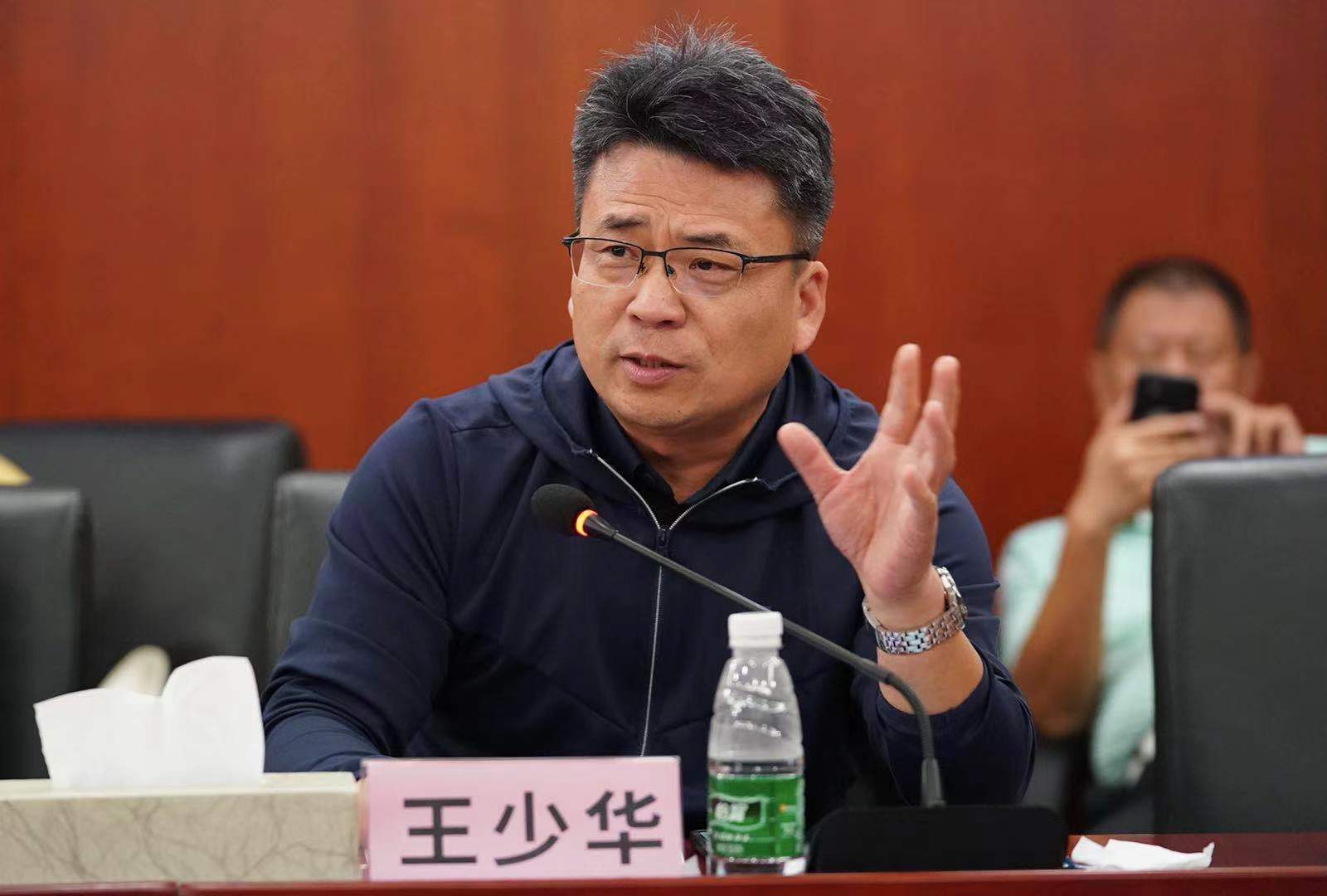 王少华更高更快更强更团结外还可加上更美