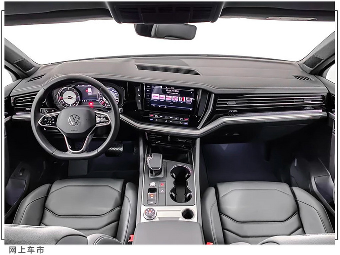 大众新款途锐实拍,搭3.0t 运动套件