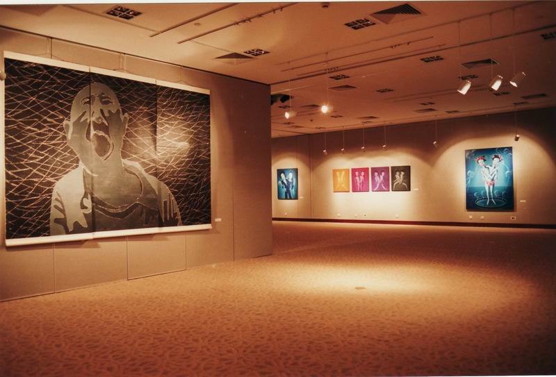 “中国人世纪肖像”展览现场，泰康空间，2001.4.7-4.9