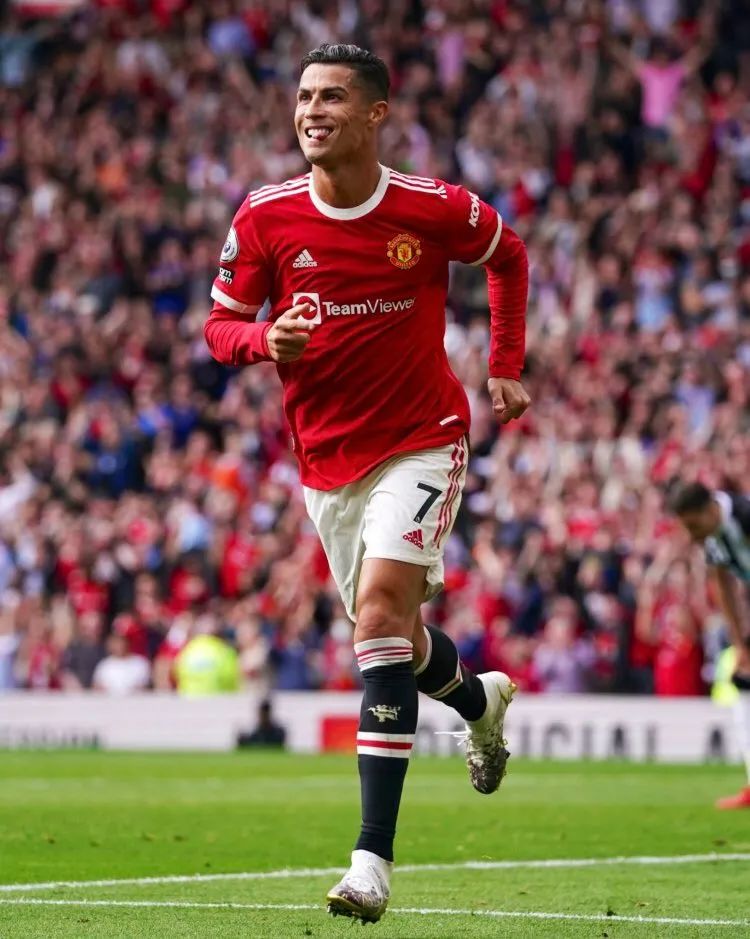 c罗曼联首秀图集