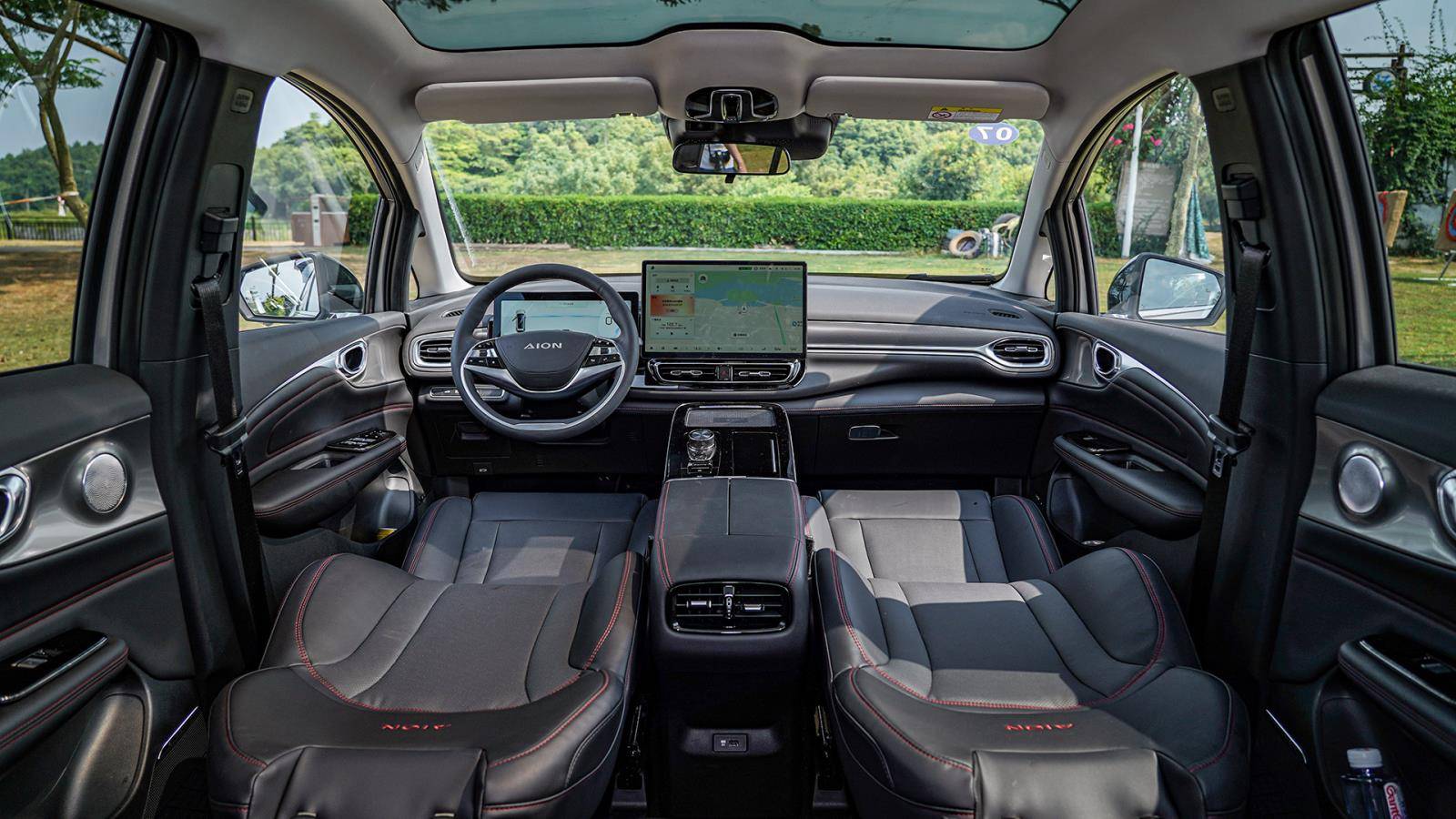 大空间更智能续航超过700km试驾广汽埃安aionvplus