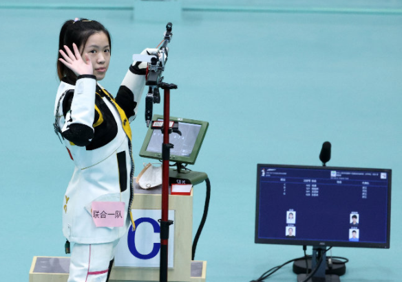 全红婵放假后，杨倩接班！全运会变成追星现场，还没吃到油焖大虾休闲区蓝鸢梦想 - Www.slyday.coM