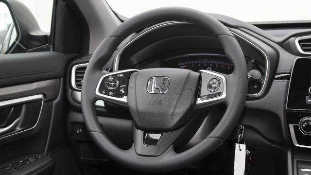 8月最火爆的两款15万级SUV，逍客对比皓影，谁更值得选？