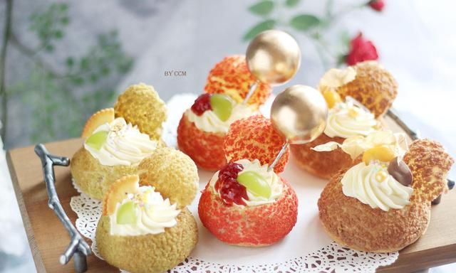 酥皮泡芙的家常做法,面粉 鸡蛋 油脂,就会产生神奇的化学作用