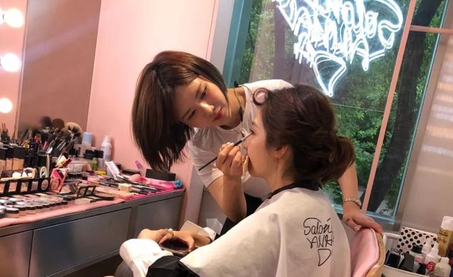 学生只考上“民办二本”,不好意思说校名,却被陌生女孩的话触动休闲区蓝鸢梦想 - Www.slyday.coM 学生只考上“民办二本”,不好意思说校名,却被陌生女孩的话触动休闲区蓝鸢梦想 - Www.slyday.coM