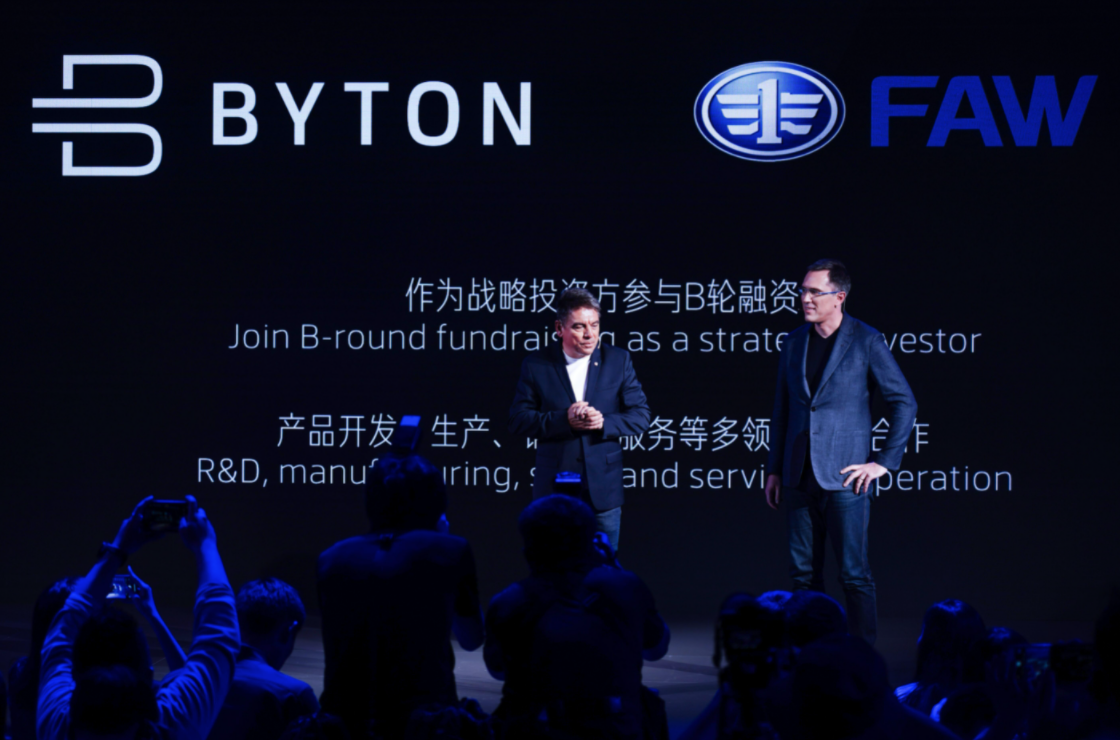 “雷军，求你别乱跑了，你是不是在炒汽车股？”休闲区蓝鸢梦想 - Www.slyday.coM