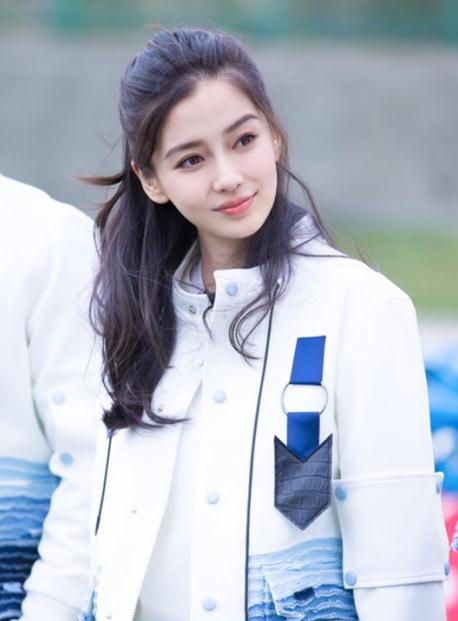 杨颖获得百花奖惹争议!出场10分钟就能拿下女配,大家如何看待?休闲区蓝鸢梦想 - Www.slyday.coM 杨颖获得百花奖惹争议!出场10分钟就能拿下女配,大家如何看待?休闲区蓝鸢梦想 - Www.slyday.coM