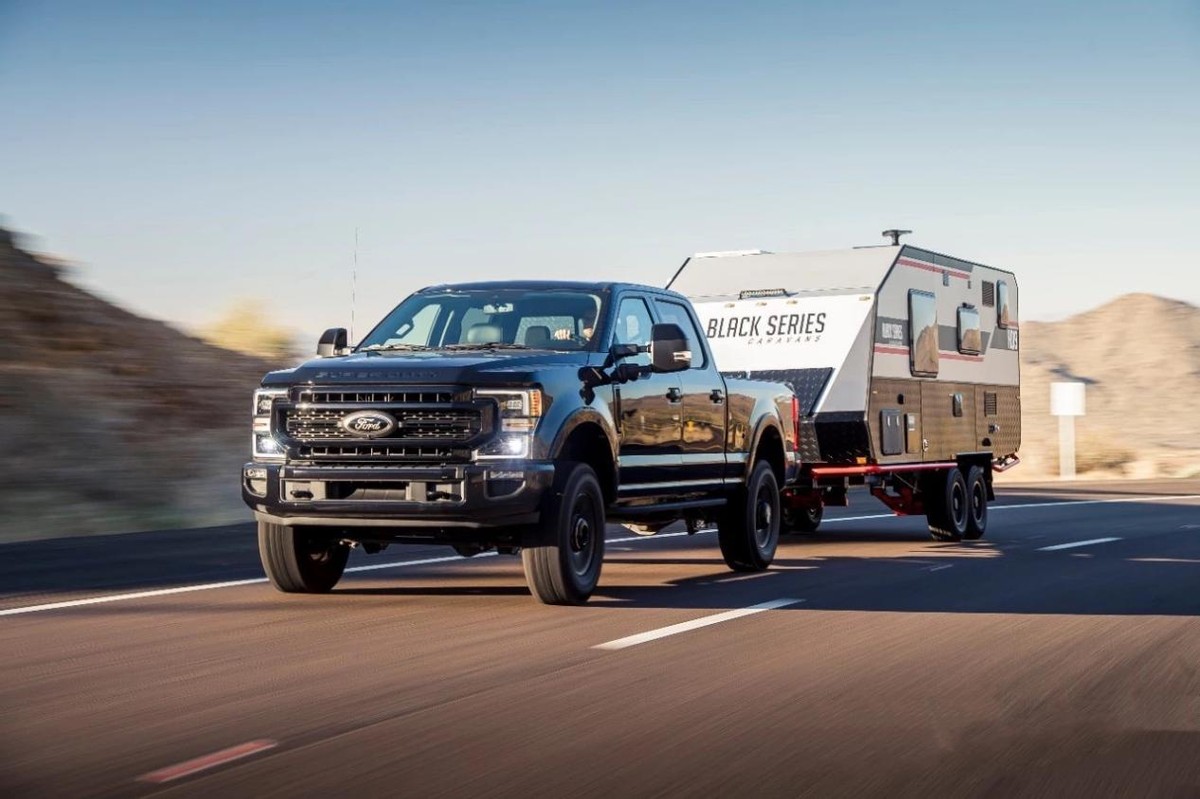 越野房车领军品牌放大招 blackseries黑系房车推出"终身质保"