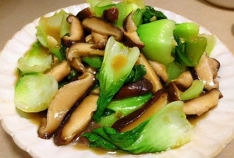 拿肉都不换的素炒香菇,步骤简单味道好,低脂低卡的零失败美食