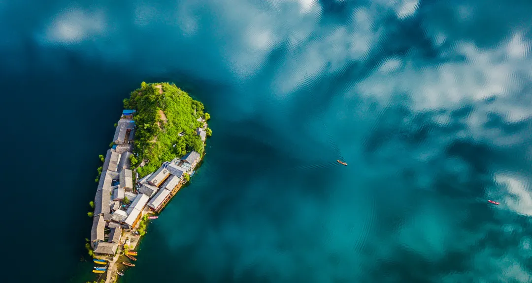 洱海拆了1806家客栈后，泸沽湖也没能逃过...休闲区蓝鸢梦想 - Www.slyday.coM