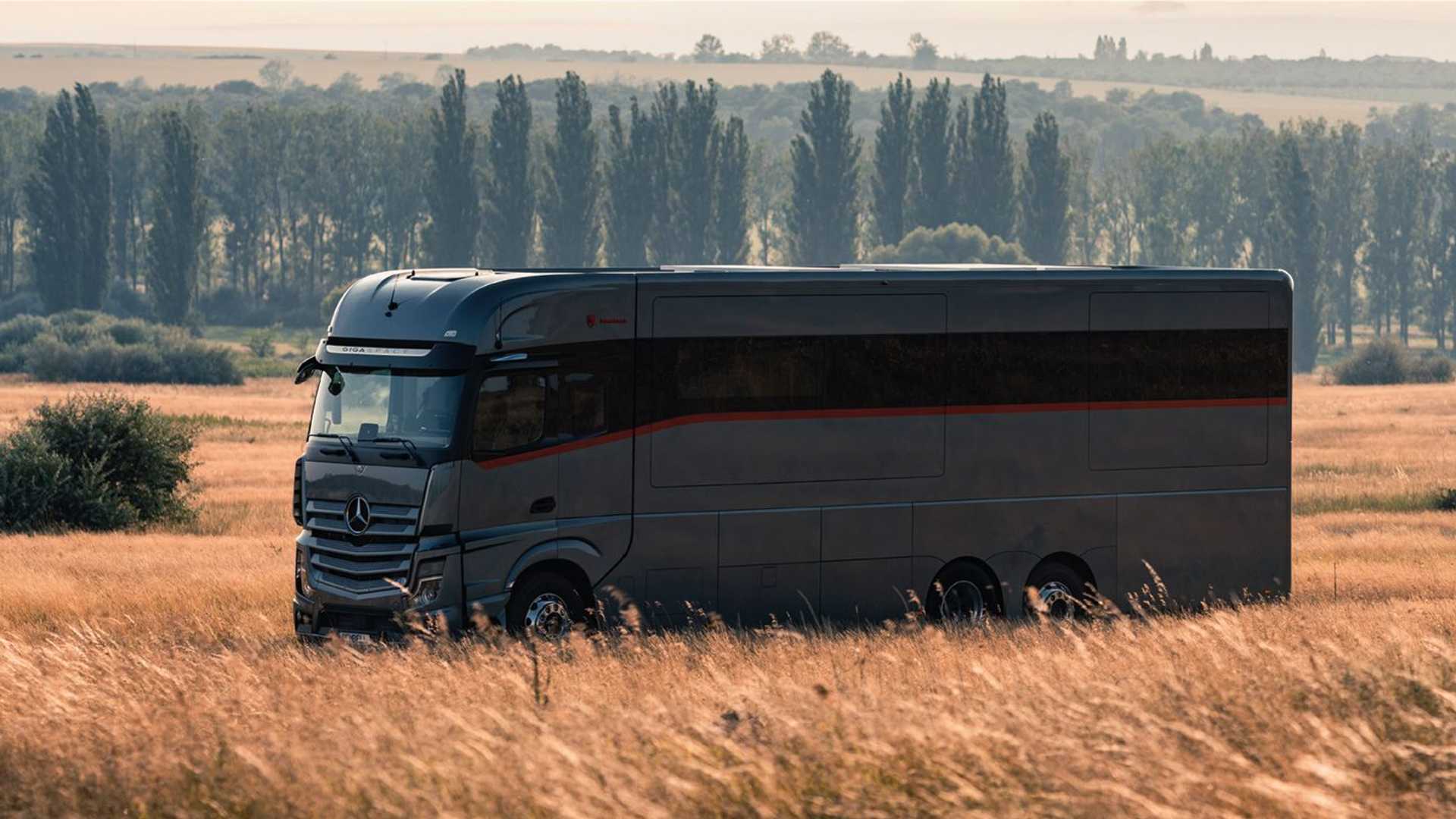 带上法拉利寻找诗和远方 陆地超级游艇dembell motorhomes房车