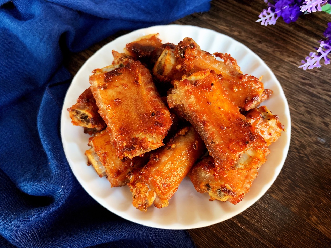 香酥浓郁的腐乳炸排骨制作简单鲜香四溢