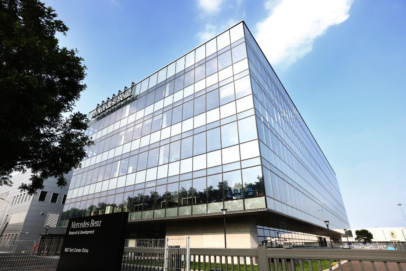 带电奔驰由软件驱动的未来