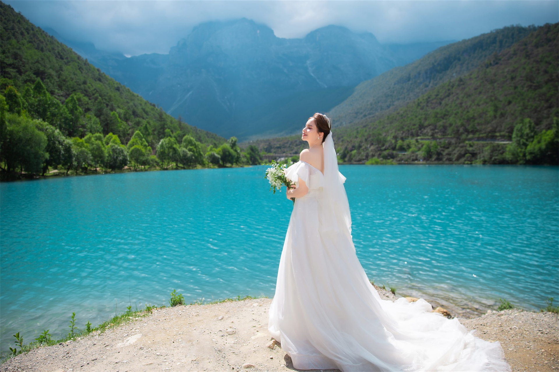 丽江拍婚纱照哪家拍得好?网友平价优选的丽江旅拍推荐让你不踩坑