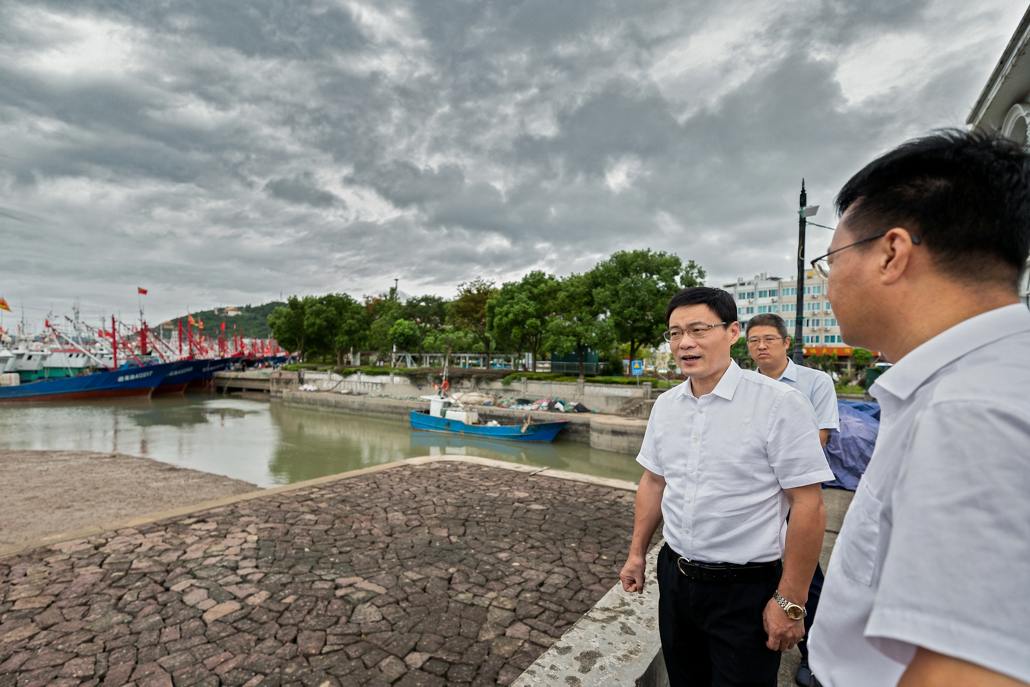 风雨一把手象山县委书记潘银浩科学研判形势精准做好防范灿都各项工作