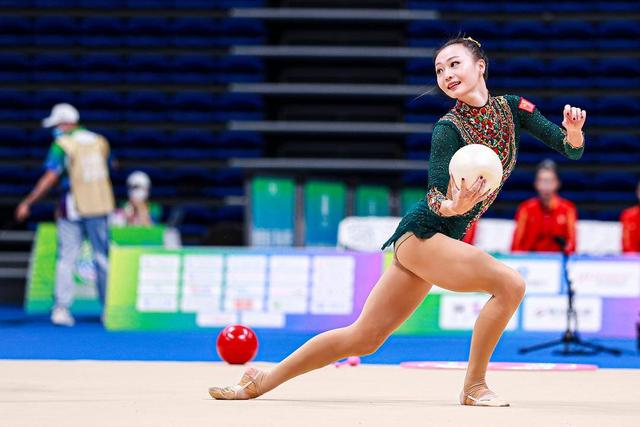 江苏姑娘郝婷助力艺术体操奥运联合队全运夺冠