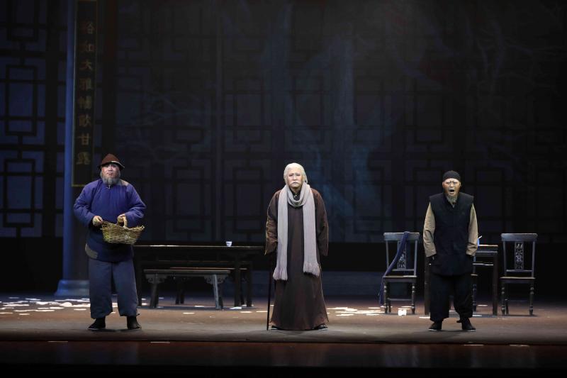 两位王掌柜共话沧桑曲剧茶馆新人挑战老经典