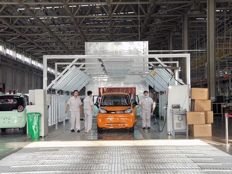 售2.68-3.98万元!朋克多多正式上市,挑战宏光miniev?-新浪汽车