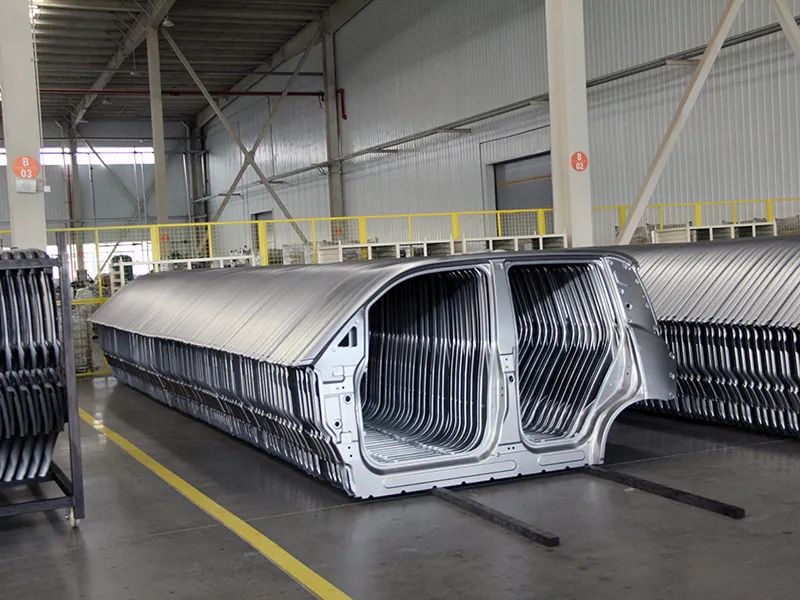 68-3.98万元!朋克多多正式上市,挑战宏光miniev?-新浪汽车