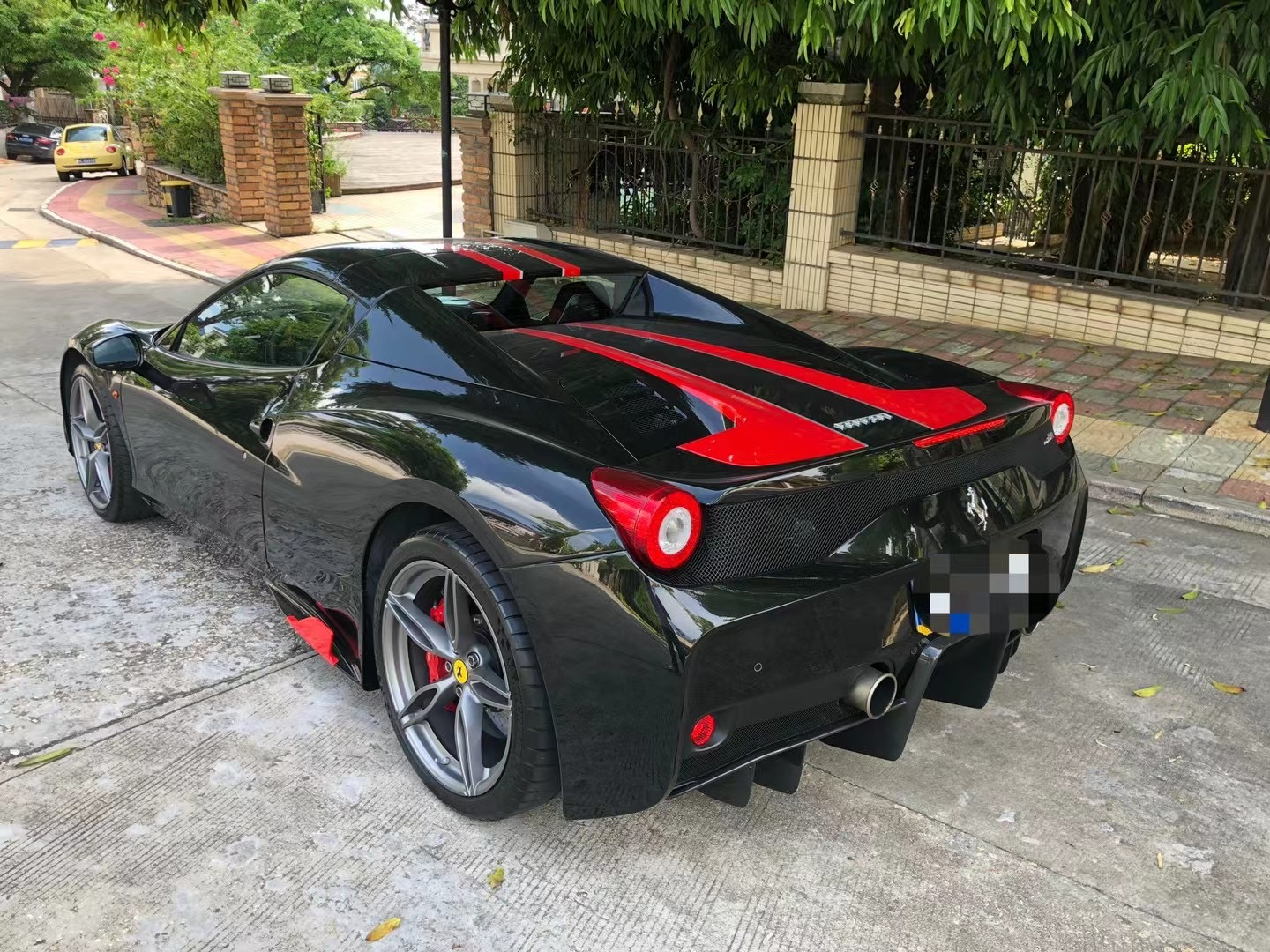 性能强,限量版法拉利458 speciale a