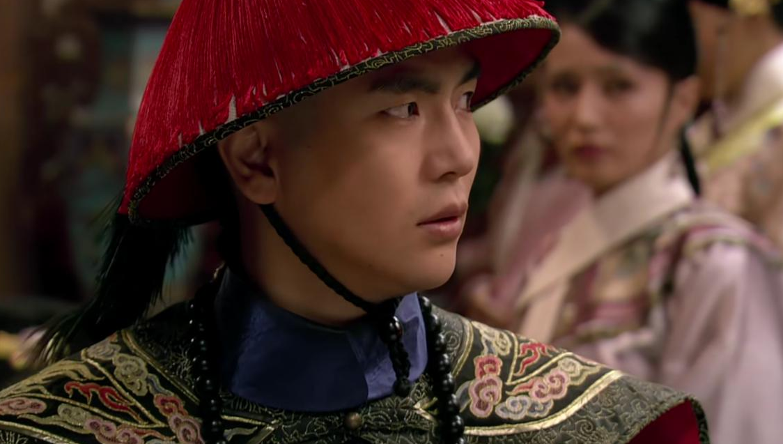 46岁温太医晒和外甥女合照两人同框似兄妹