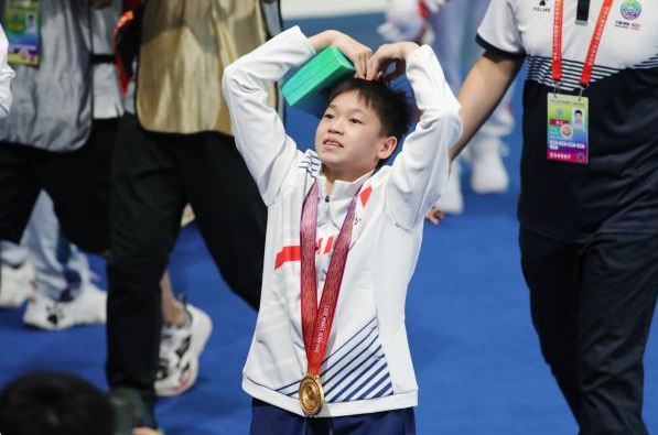 杨倩拿下全运会金牌，为何没全红婵热度高？跳水比射击有更多观众休闲区蓝鸢梦想 - Www.slyday.coM